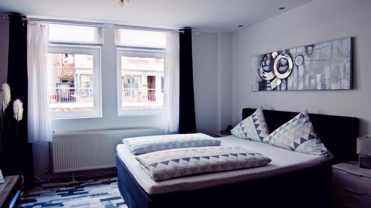 Moderne Wohnung Schwarzwald - In Bester Lage Direkt Am Fluss Bad Wildbad Extérieur photo